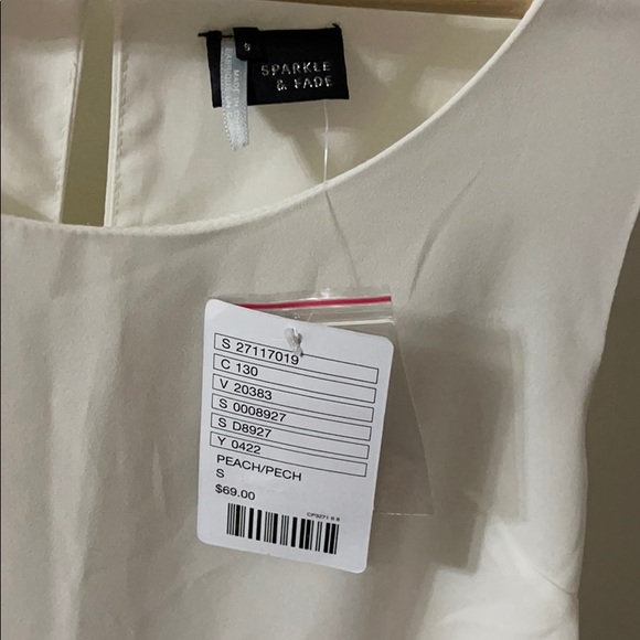 Urban Outfitters White Pleated sleeveless dress - Picture 4 of 5